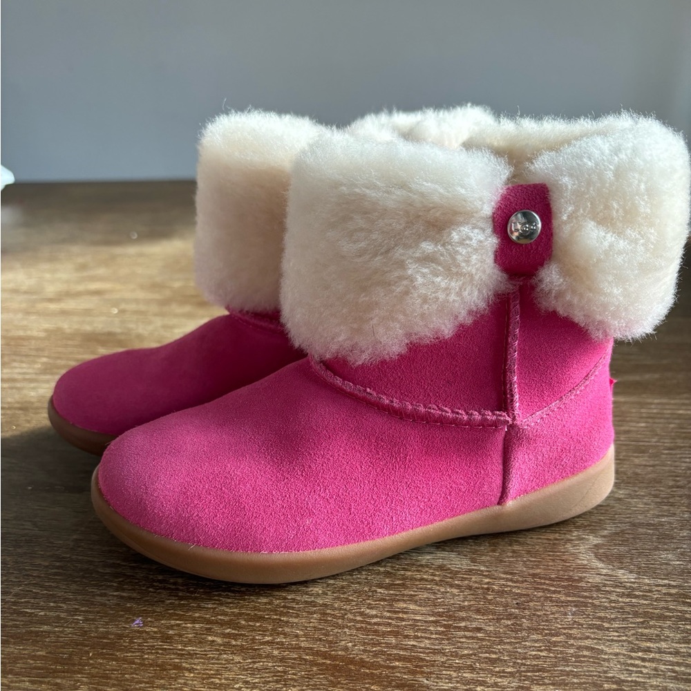 Pink toddler uggs